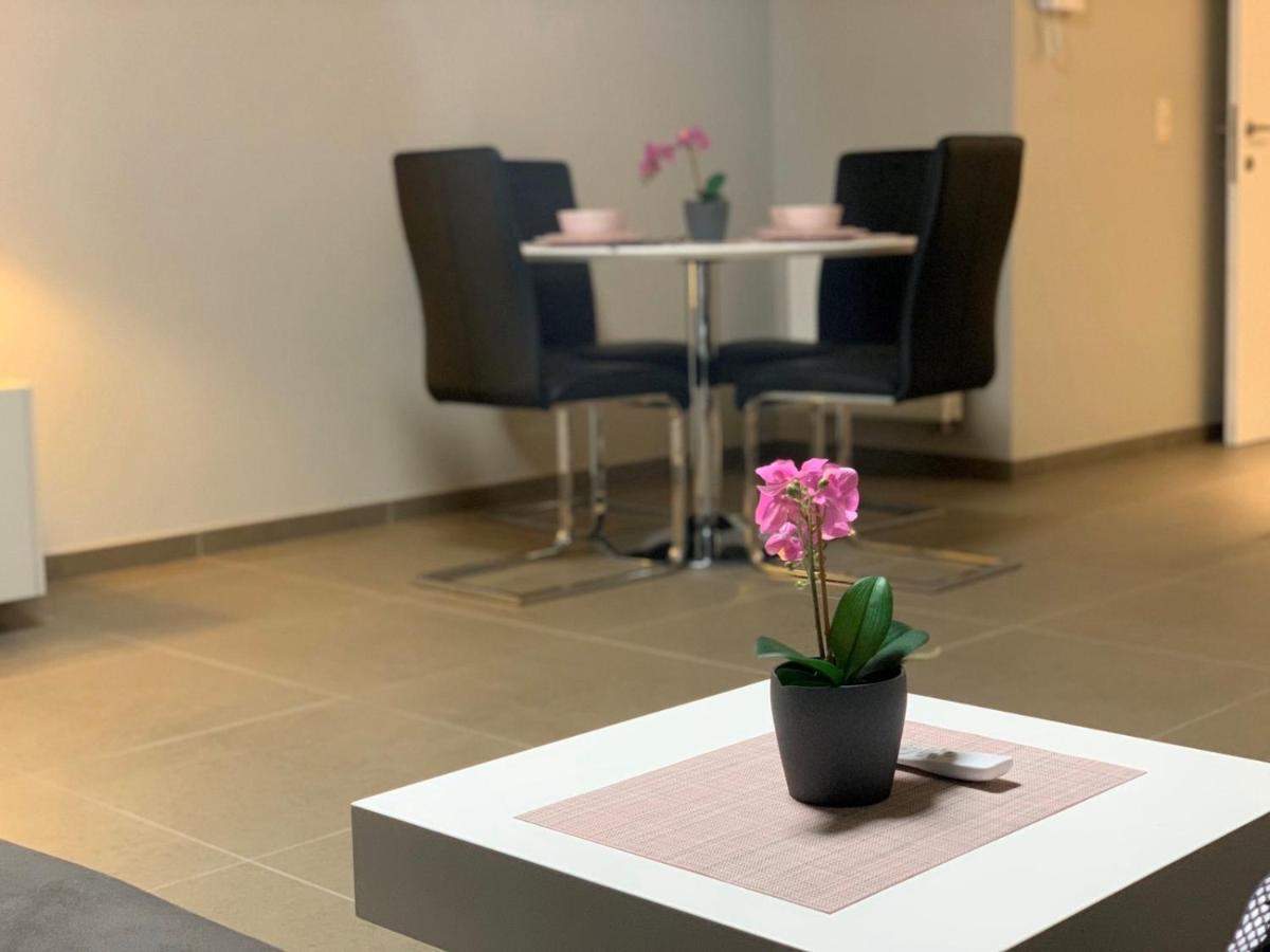 Moderne Appartement Aan Zee Oostende Bagian luar foto