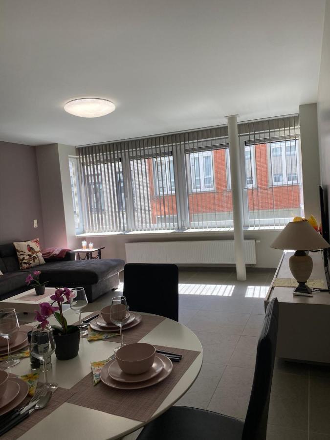 Moderne Appartement Aan Zee Oostende Bagian luar foto